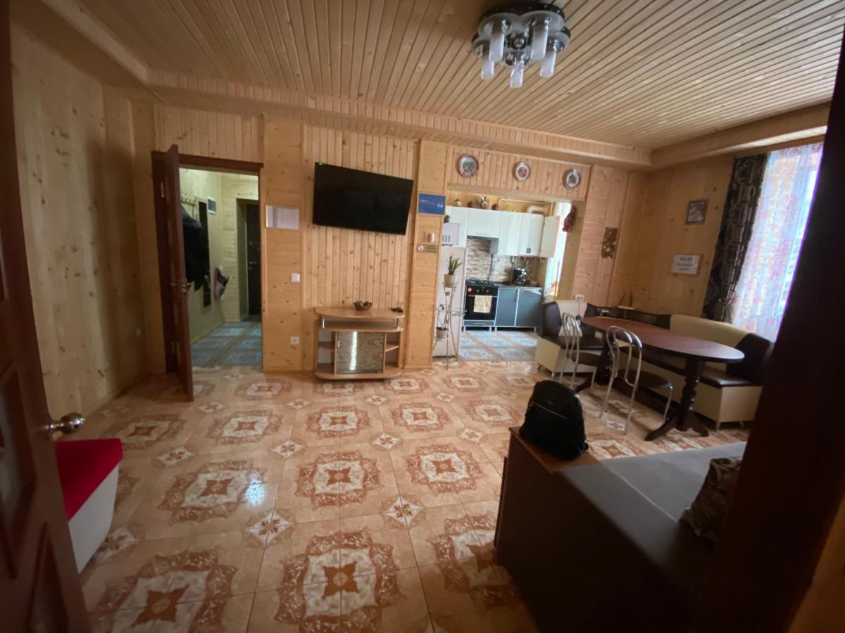 Vienna House Apartment ยาเรมชา ภายนอก รูปภาพ