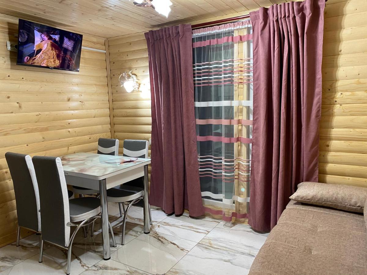 Vienna House Apartment ยาเรมชา ภายนอก รูปภาพ