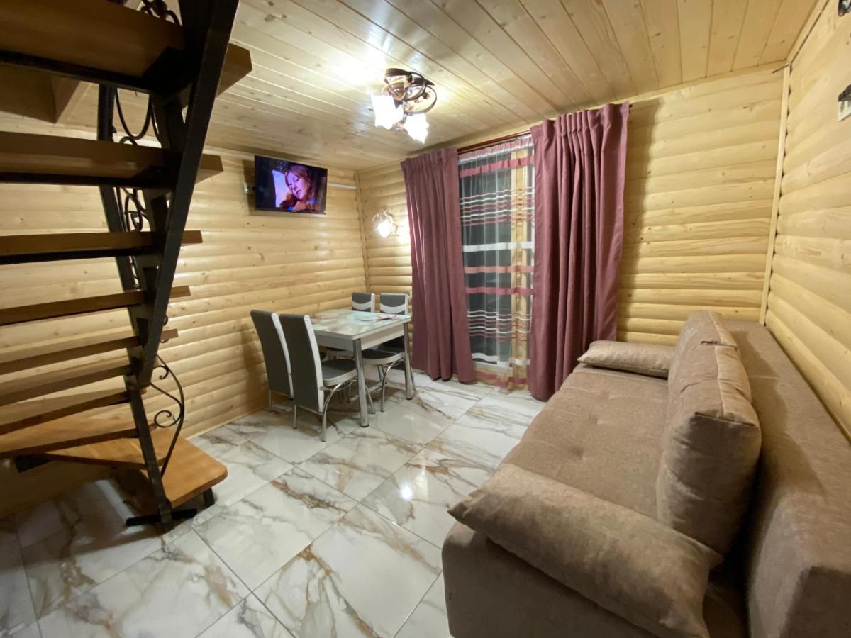 Vienna House Apartment ยาเรมชา ภายนอก รูปภาพ