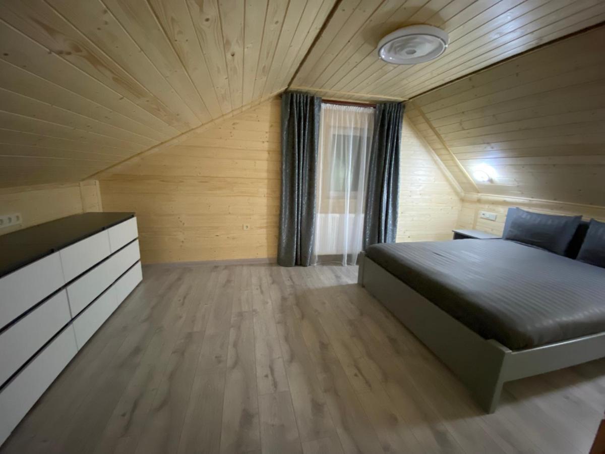 Vienna House Apartment ยาเรมชา ภายนอก รูปภาพ