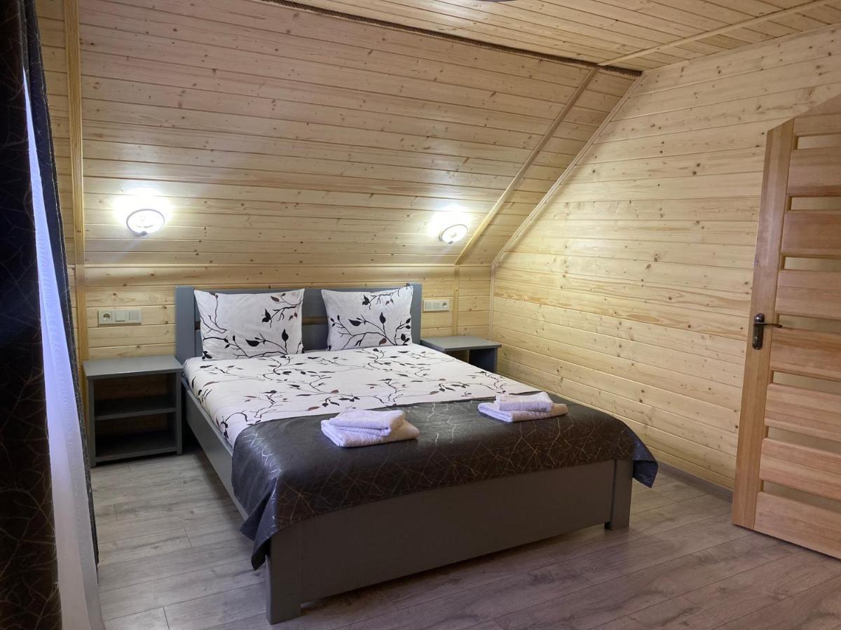 Vienna House Apartment ยาเรมชา ภายนอก รูปภาพ