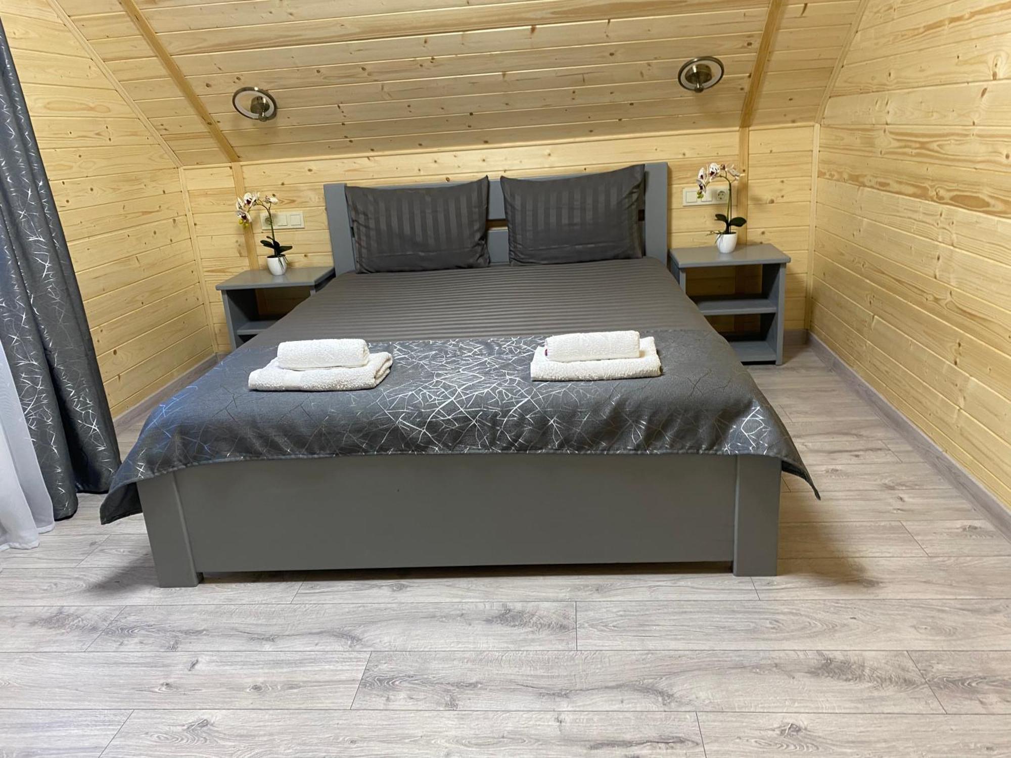 Vienna House Apartment ยาเรมชา ภายนอก รูปภาพ
