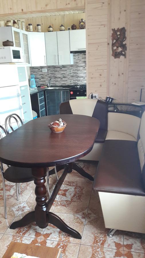 Vienna House Apartment ยาเรมชา ภายนอก รูปภาพ