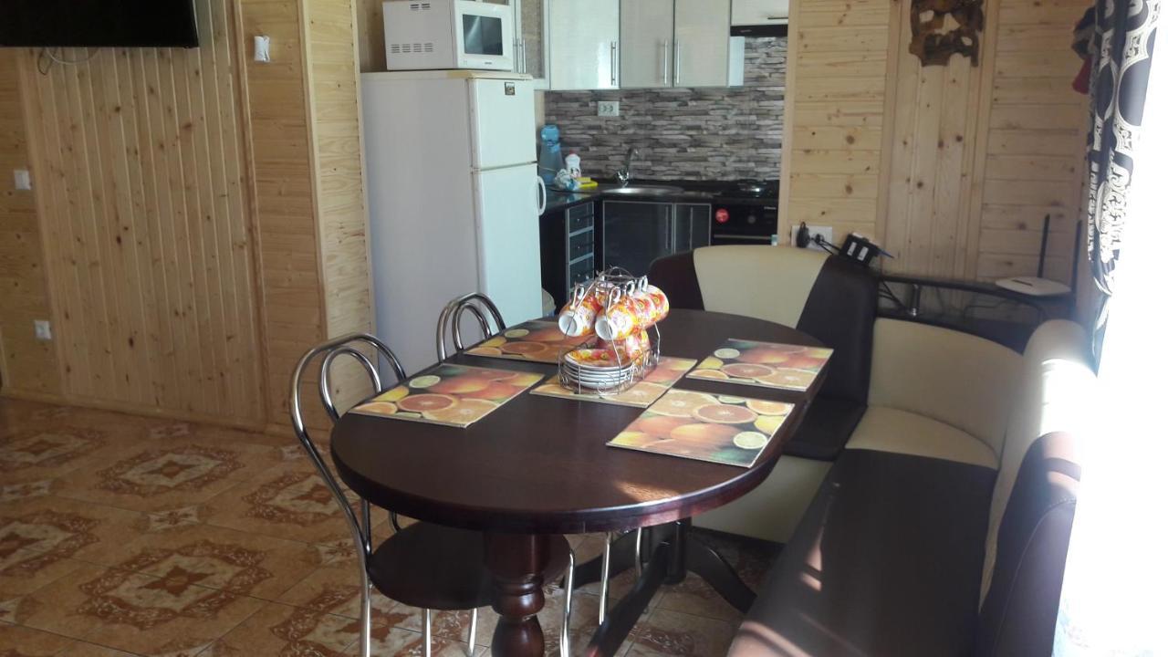 Vienna House Apartment ยาเรมชา ภายนอก รูปภาพ